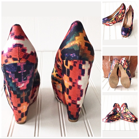 Aldo Shoes - 💚 Aldo Multi Color Print Platforms Size 9